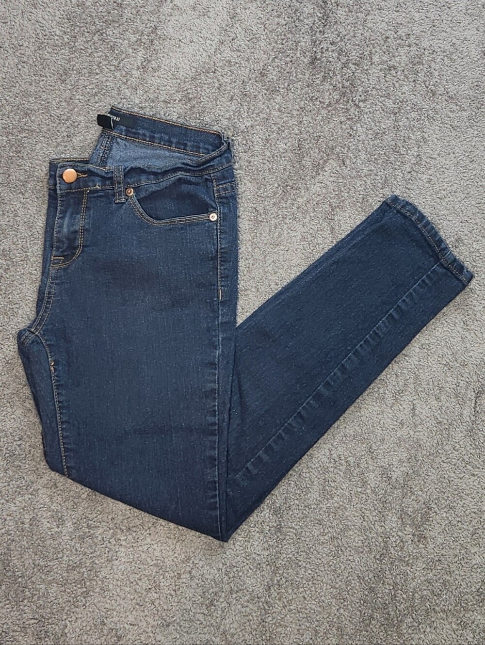 Dark Wash Forever 21 Low-Rise Skinny Jeans